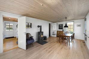 Dining - Country idyll in the northern region of Bornholm (Gudhjem)