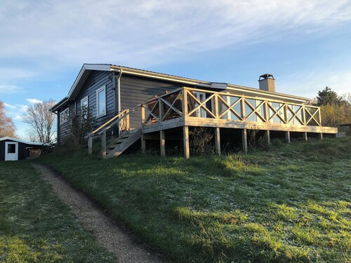 Nice summer house with sea view