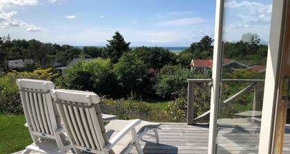 Nice summer house with sea view