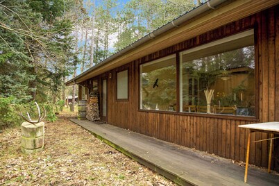 Nice summer house in the middle of the forest