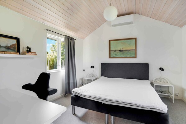 4 bedrooms, free WiFi