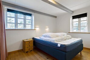 2 bedrooms, free WiFi - Holiday apartment in peaceful surroundings (Nexø)