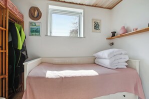 2 bedrooms, free WiFi