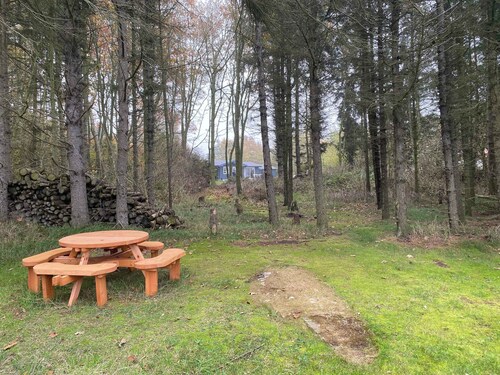 Idyllic summer house at the water's edge