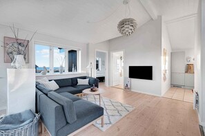 Peis og stereoanlegg