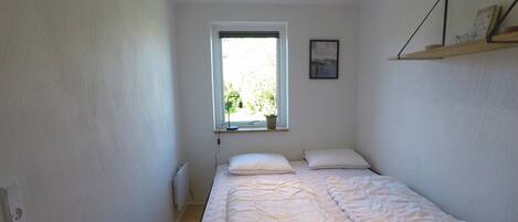 4 bedrooms, free WiFi, wheelchair access