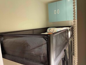 4 bedrooms, free WiFi, wheelchair access