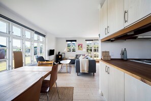 TV - Cosy summercottage in Kerteminde Sommerby (Kerteminde)