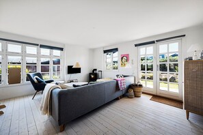 TV - Cosy summercottage in Kerteminde Sommerby (Kerteminde)