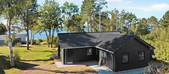 New summer house from 2021 with sea view