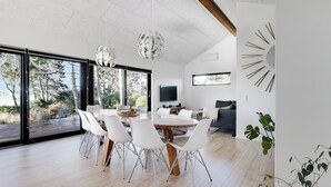Dining - New summer house from 2021 with sea view (Millinge)
