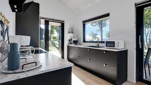 Coffee/tea maker, fridge, microwave, oven - New summer house from 2021 with sea view (Millinge)
