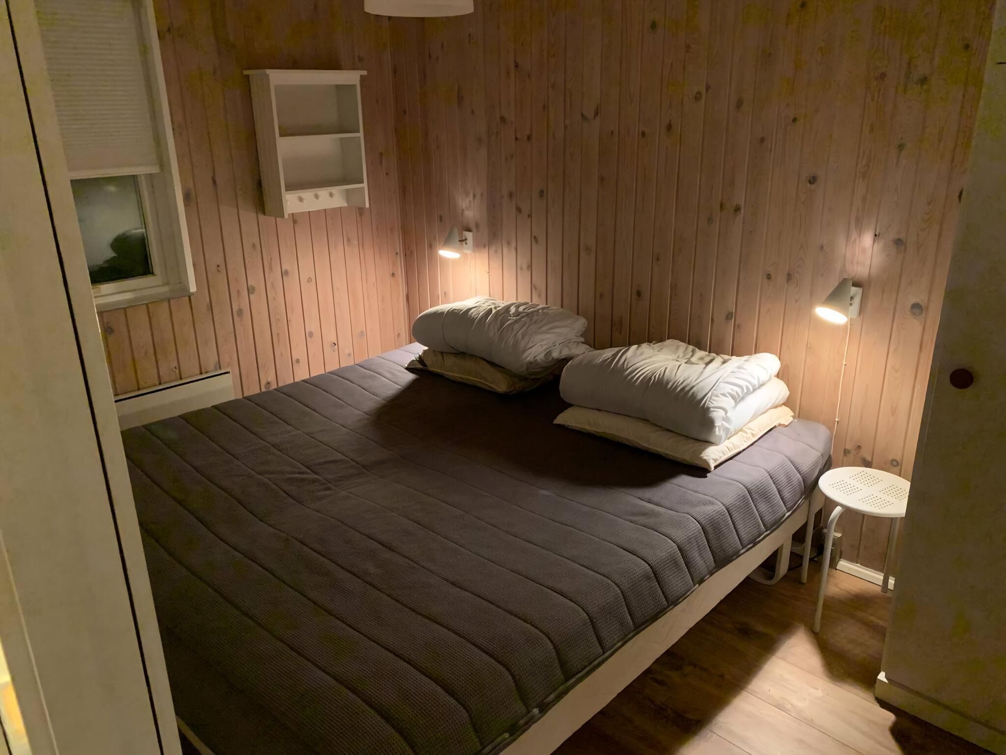 2 habitaciones, tabla de planchar con plancha y wifi gratis 
