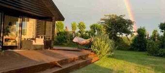 Quietly located holiday home close to the sea