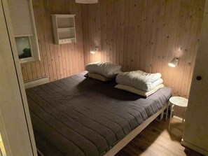 2 Schlafzimmer, Bügeleisen/Bügelbrett, kostenloses WLAN