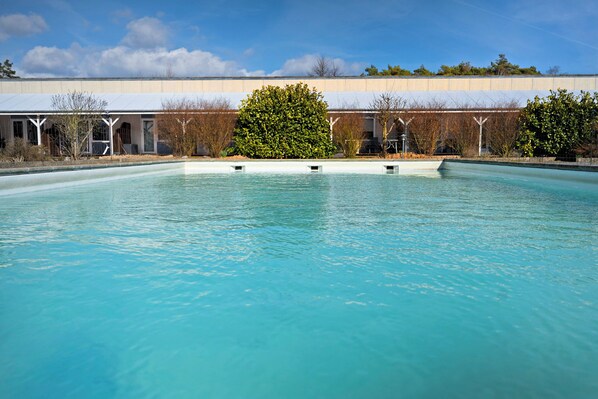 Piscine intérieure, piscine chauffée