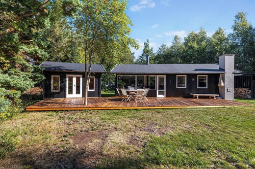 Beautiful summer house near forest and beach