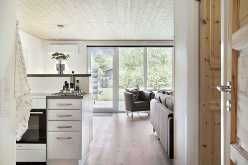 Family-friendly summer house by the North Sea