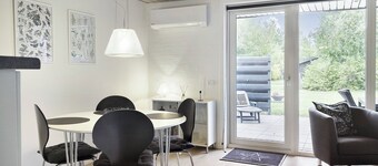 Family-friendly summer house by the North Sea
