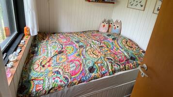 3 bedrooms, iron/ironing board, free WiFi