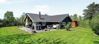 Bright and inviting summer house in North Zealand