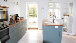 茶具/咖啡用具、冰箱、微波炉、烤箱