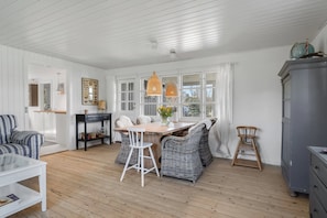 Interior - Authentic holiday home close to the beach (Væggerløse)