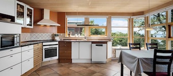 Holiday house with a beautiful view of.