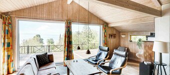 Holiday house with a beautiful view of the fjord