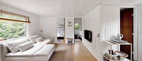 2 bedrooms, free WiFi