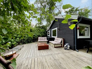Terrace/patio - Charming house with big private terrace (Allinge)