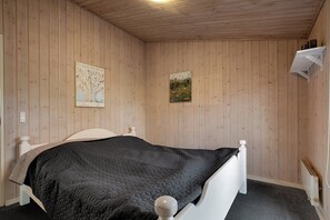 4 bedrooms, free WiFi - Cozy summer house on scenic Djursland (Glesborg)