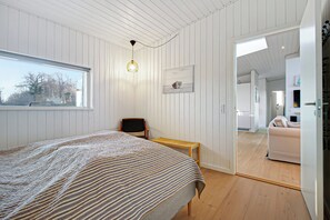 3 chambres, fer et planche à repasser, Wi-Fi gratuit