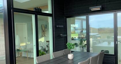 New modern holiday home near the beach