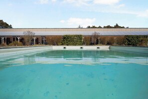 Innenpool, beheizter Pool
