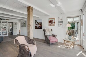 Lobby - Spacious cottage with a view of wild nature (Dronningmølle)