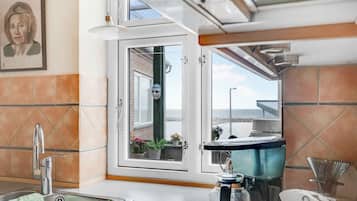 Køleskab, ovn, kogeplade, opvaskemaskine