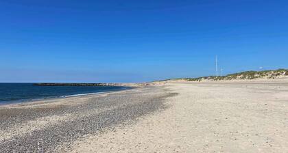 Holiday home in the first row to the North Sea