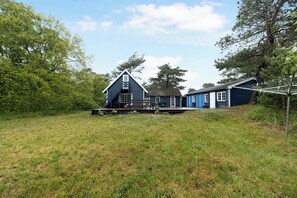 Exterior - Charming cottage near the beach (Nexø)