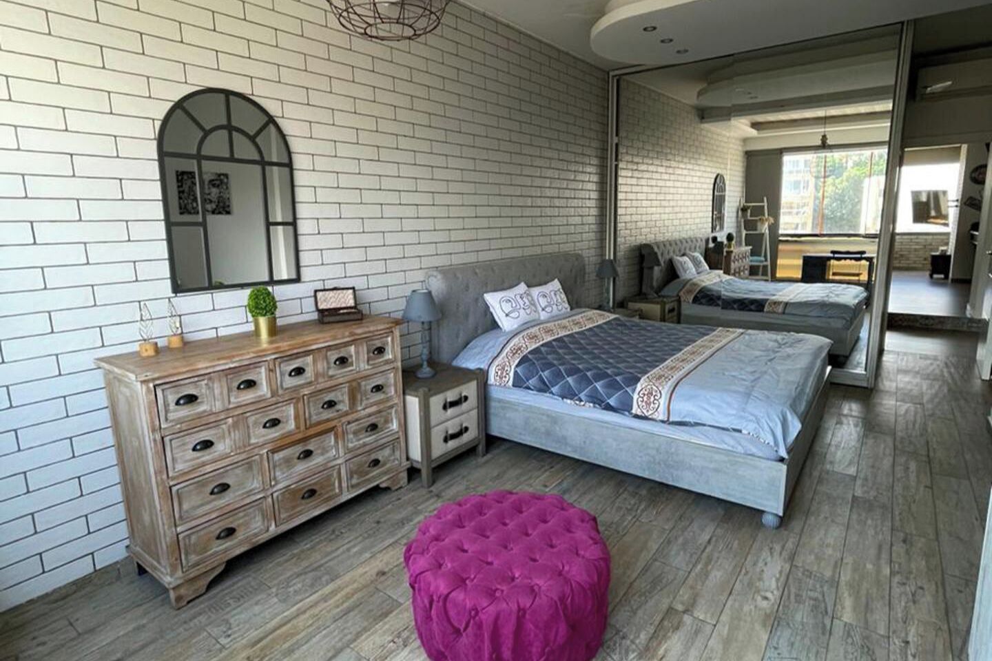 2 quartos, ferros/tábuas de passar roupa, Wi-Fi, roupa de cama