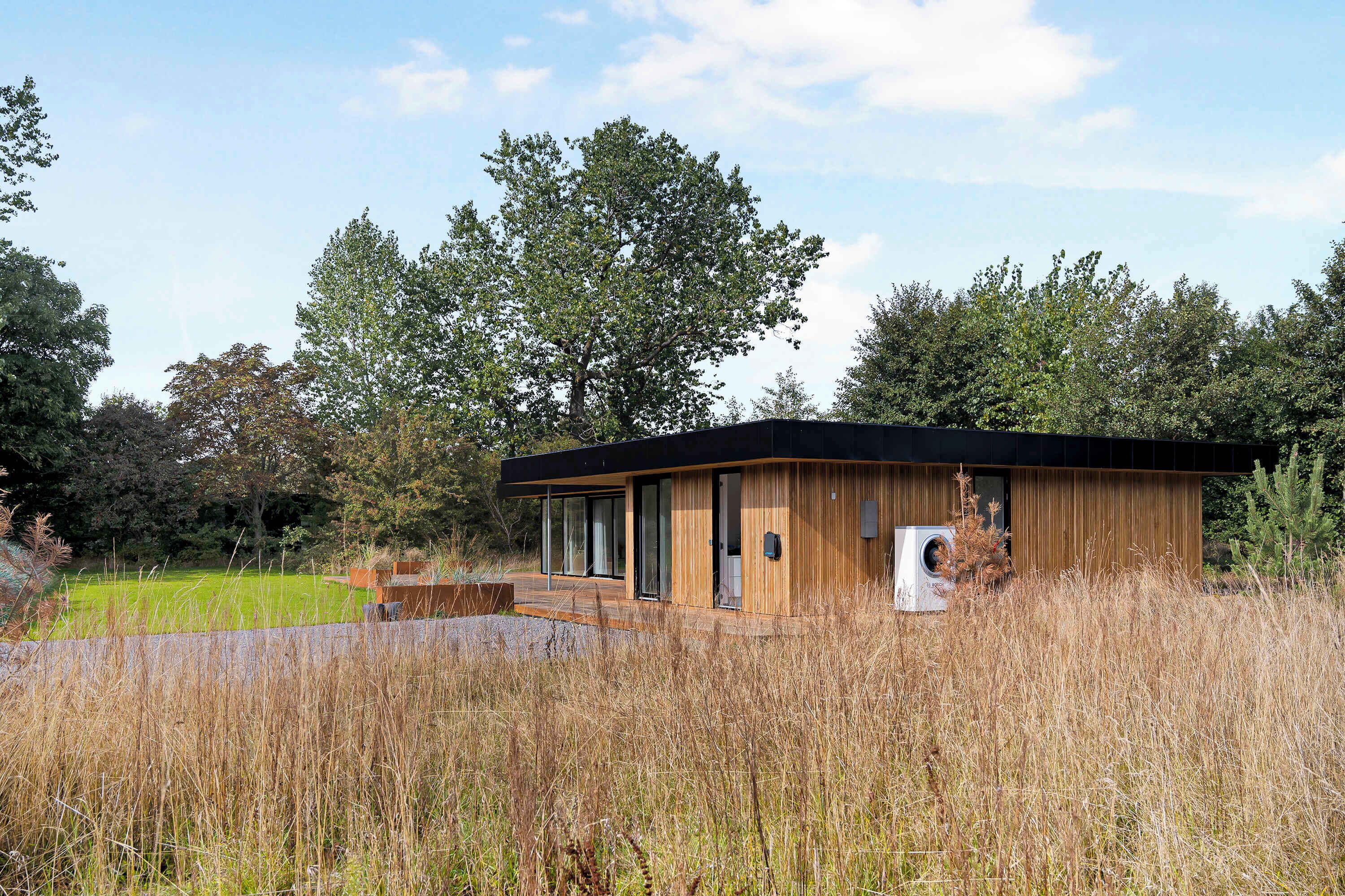 المنشأة من الخارج