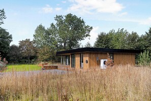 Exterior - Holiday home on Bornholm close to sea and beach (Aakirkeby)