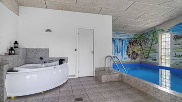 Piscine couverte, piscine chauffée