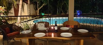 Secluded luxury villa with pool, views privacy