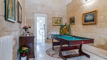 Game room