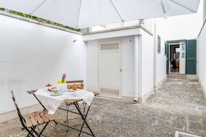 Outdoor dining - GuestHost - Lecce Centro Exclusive Apartment (Lecce)