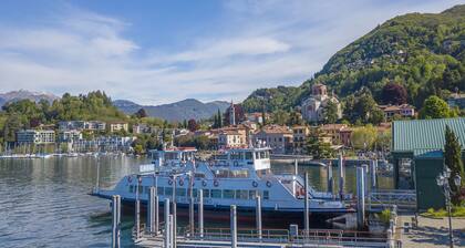 Cedar House Villa Few Minutes From Lake, Angera, Italy