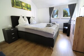3 Schlafzimmer, kostenloses WLAN, Bettwäsche