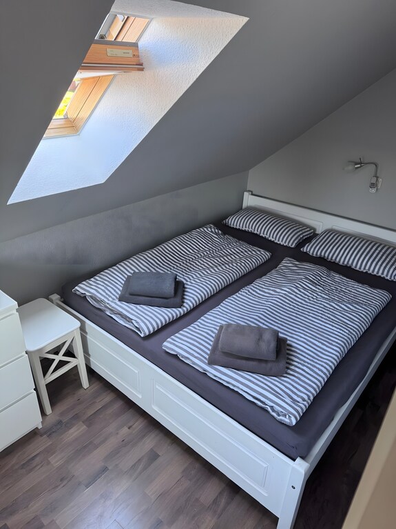 Ferienwohnung 'Kapitänsferienhaus Romantik' Mit Gemeinschaftsterrasse Und Wlan - Schaprode