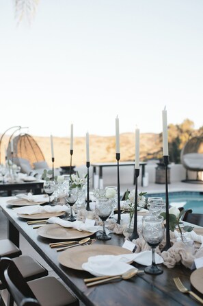 صورة غير مصنفة، 2 من 95، زرّ